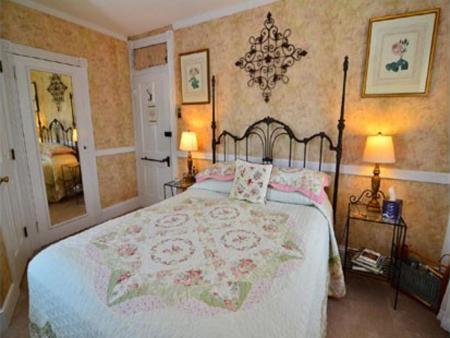 Miss Molly'S Inn Chincoteague Bagian luar foto