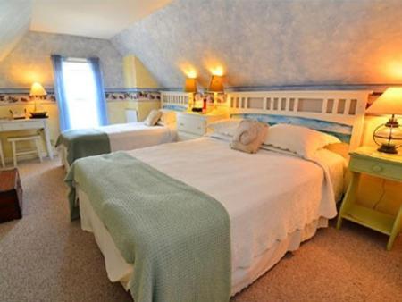 Miss Molly'S Inn Chincoteague Bagian luar foto