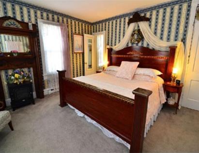 Miss Molly'S Inn Chincoteague Bagian luar foto